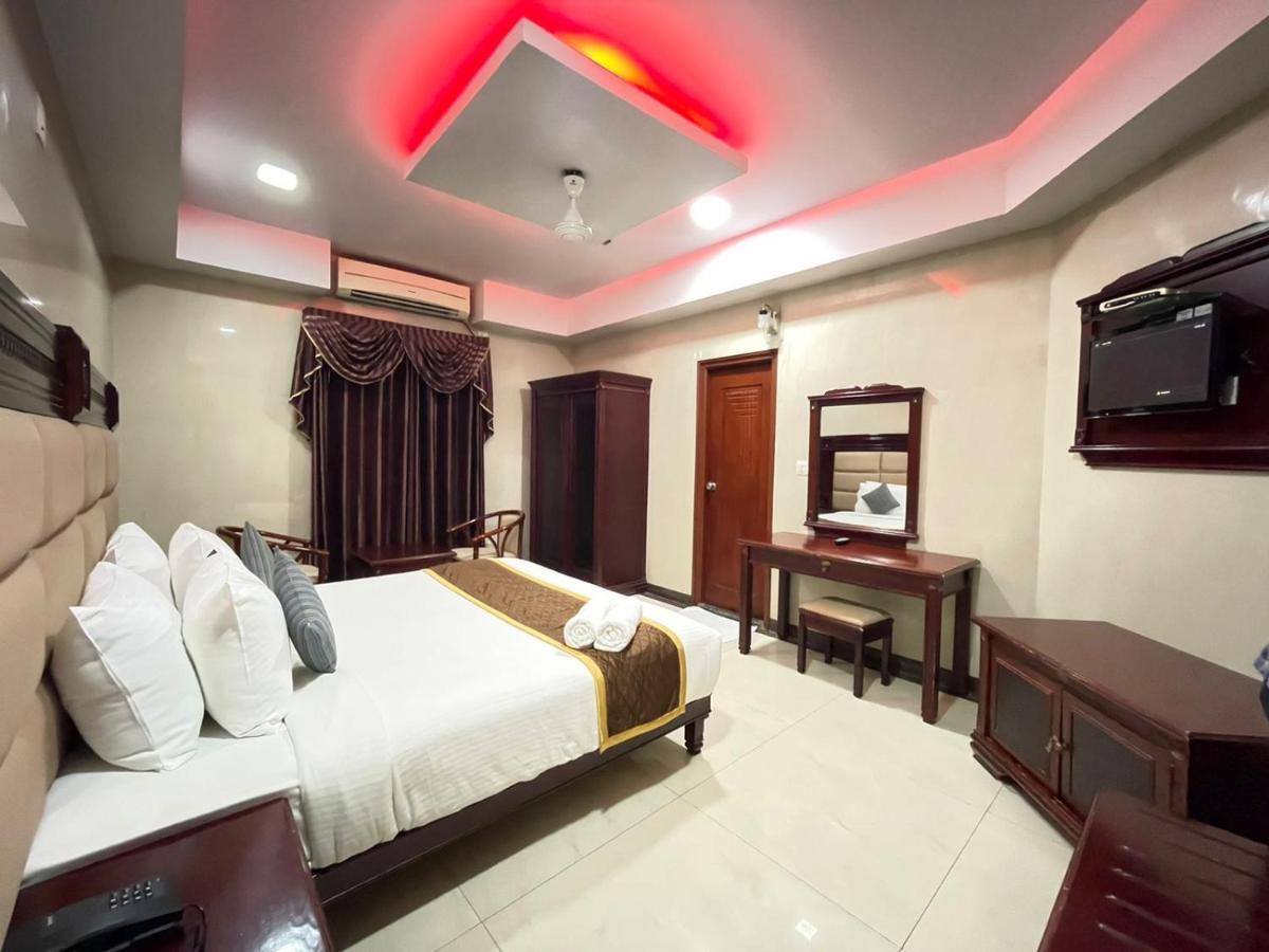 Hotel Yuvraj Signature Mysore Exterior foto